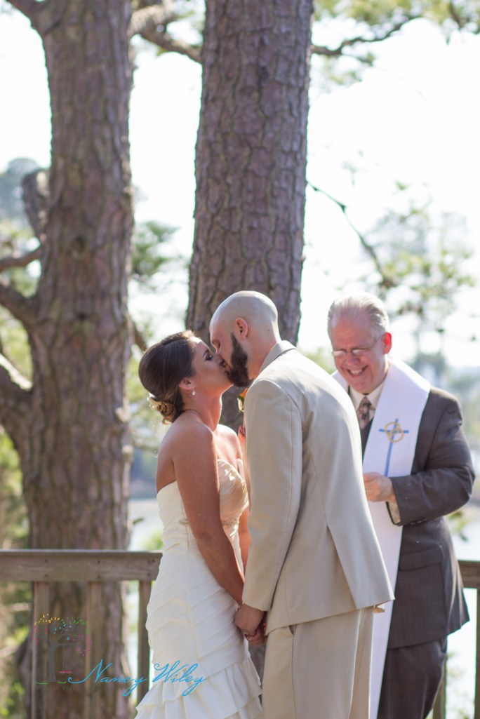 Yellow_and_Peach_Virginia_Beach_Wedding_Photographer_13