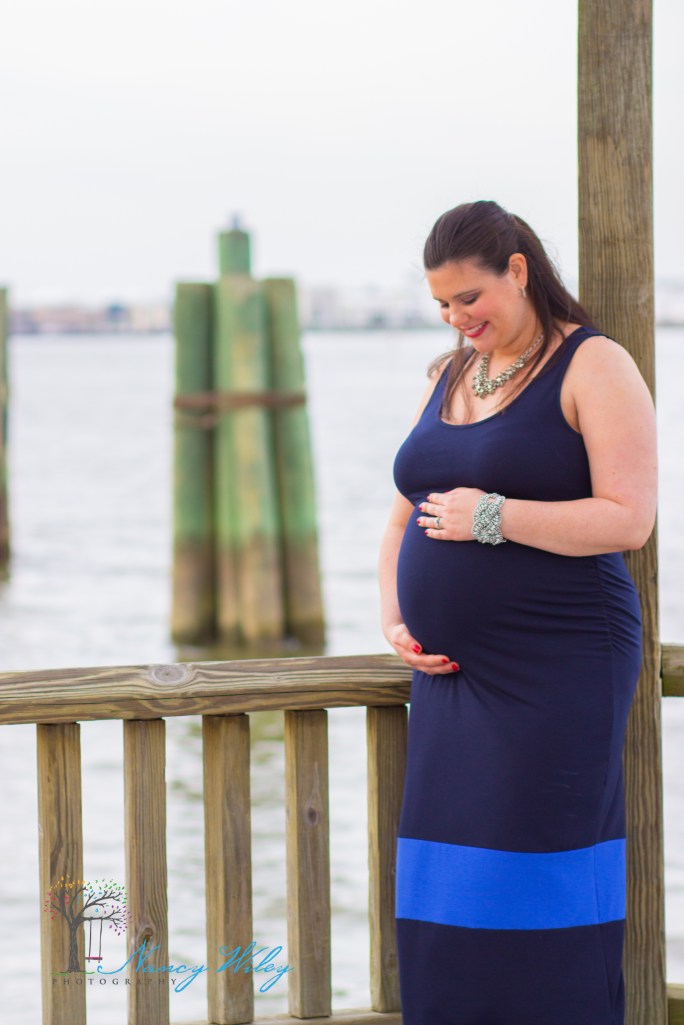 Navy_Maternity_Session_Hampton_Roads_Photographer
