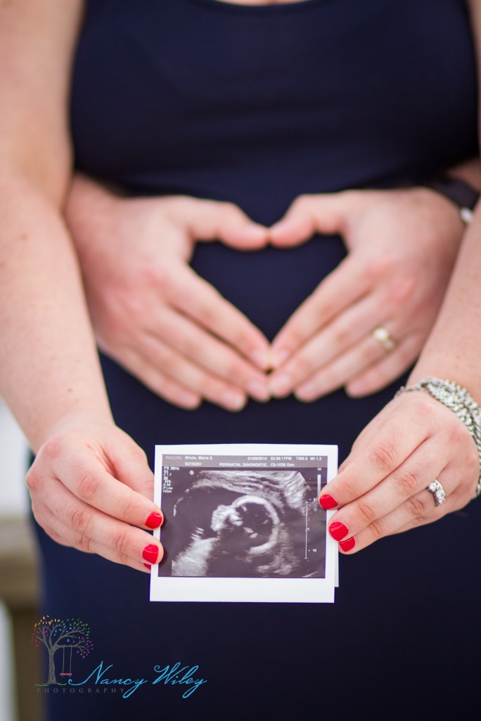 Navy_Maternity_Session_Hampton_Roads_Photographer