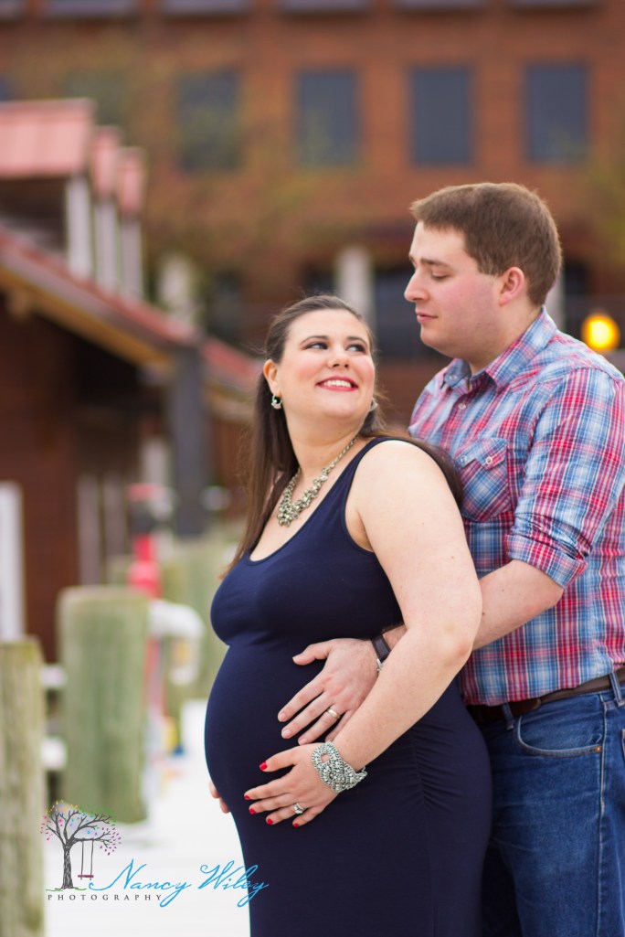 Navy_Maternity_Session_Hampton_Roads_Photographer