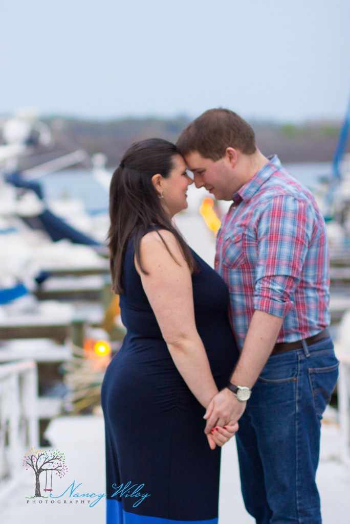 Navy_Maternity_Session_Hampton_Roads_Photographer