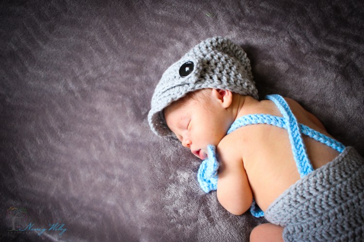 Kai_VA_Beach_Newborn_Photographer-13