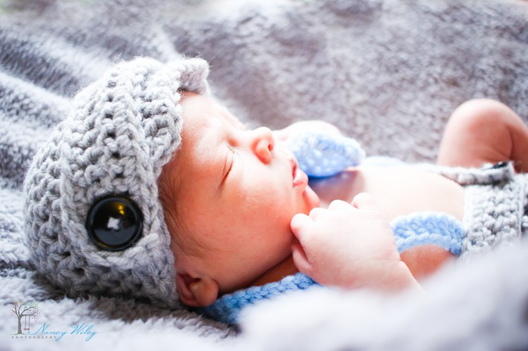 Kai_VA_Beach_Newborn_Photographer-46