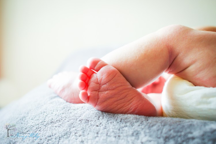 Kai_VA_Beach_Newborn_Photographer-9