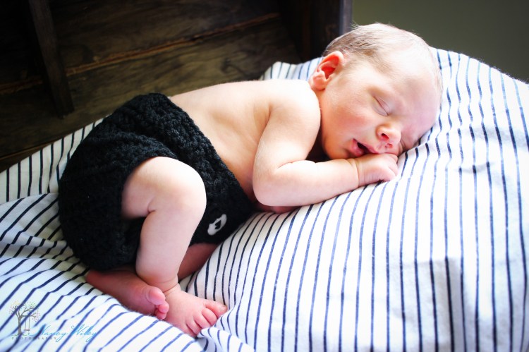 Colton_VA_Beach_Newborn_Photographer-10