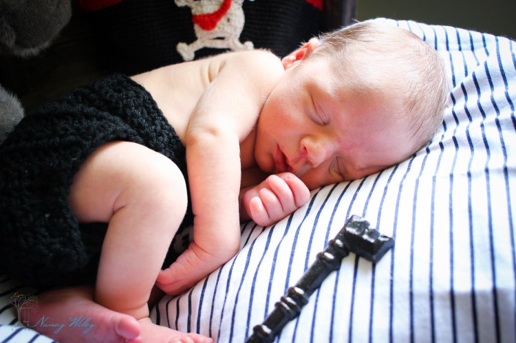 Colton_VA_Beach_Newborn_Photographer-20