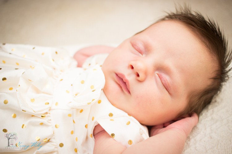 Holly_VA_Beach_Newborn_Photographer-38