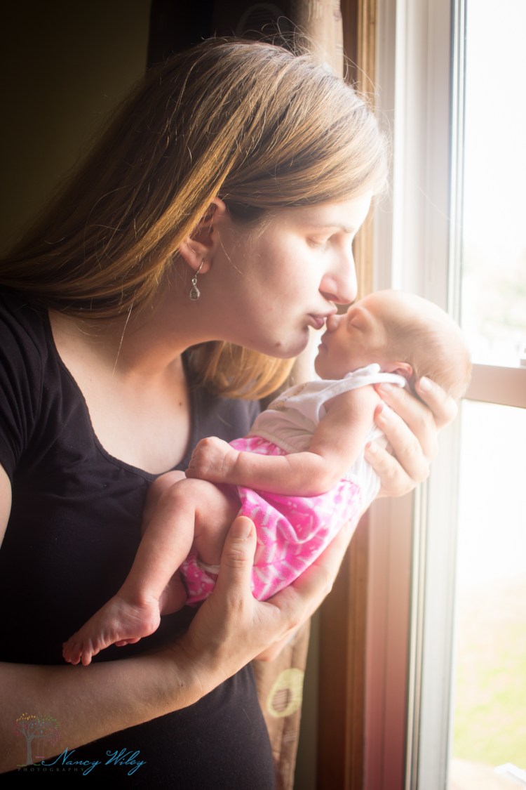 Brynn_VA_Beach_Newborn_Photographer-17