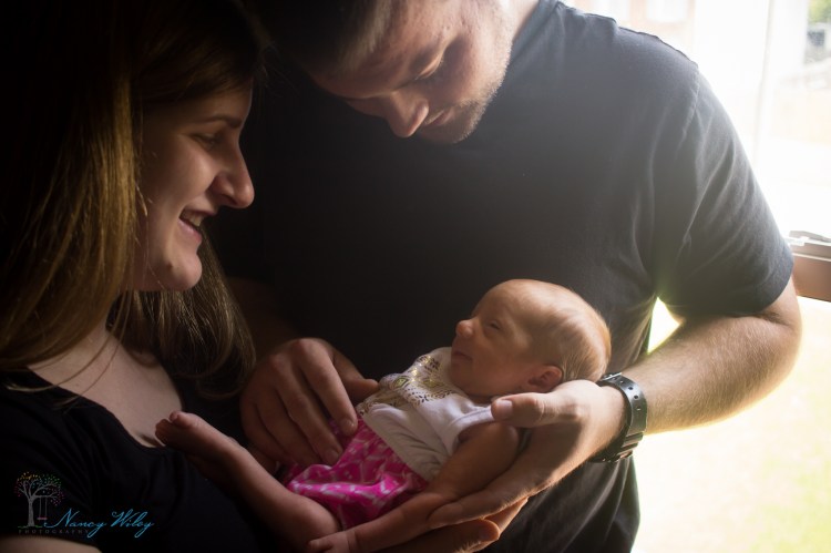 Brynn_VA_Beach_Newborn_Photographer-23