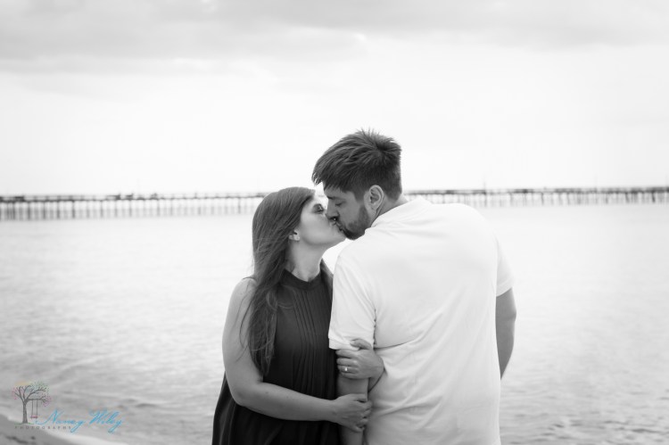 Katie_Frank_Virginia_Beach_Engagement_Photographer-15